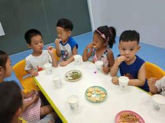 -龅牙兔儿童情商乐园(裕华旗舰店)