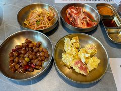-草家酱蟹炭火烤肉店(珲春南路一店)