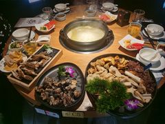 -一朵菌·野生菌探索家火锅(南亚店)