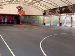 -洛克公园·篮球·足球·羽毛球(莘庄店)