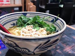 酸菜肉丝面-和府捞面(西溪印象城店)