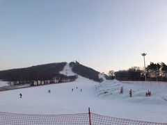 -庙香山滑雪场