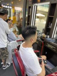 -Barber潮先生男士理发店