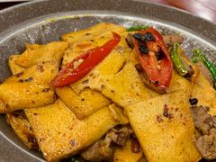 -三江源美食城
