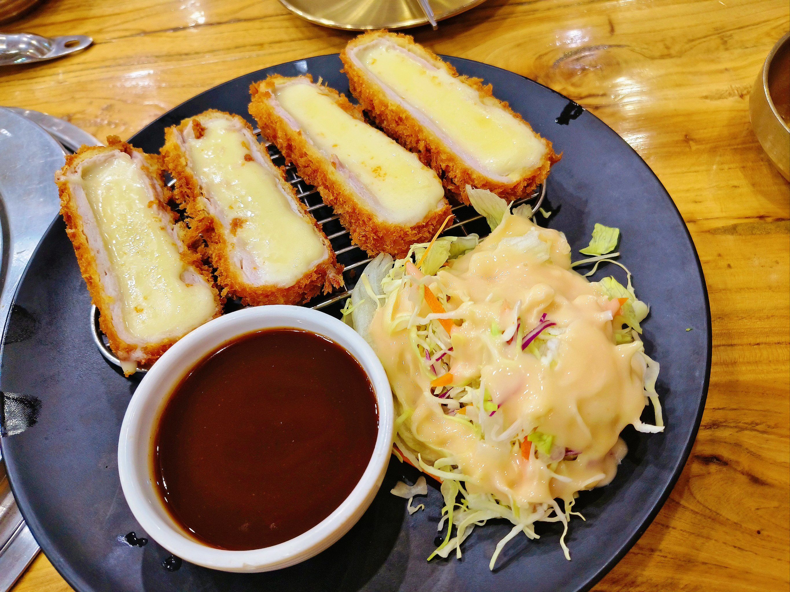 西安居然有韩剧同款芝士猪排?