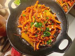 -Ant 蚂蚁洞烤肉·大营地(上海静安大悦城店)