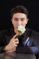 -金海岸婚纱摄影(塘沽店)