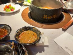 -芸山季·云南山珍菌火锅(人民广场来福士店)