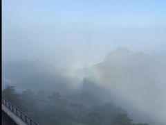 -黄山光明顶山庄