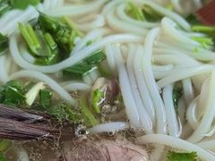 -小椒羊.羊肉粉 龙虾 羊肉串(新地旗舰店)
