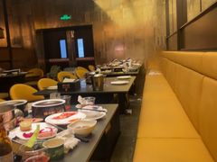 -钱小奴海鲜自助黑金店(杭州滨江龙湖店)
