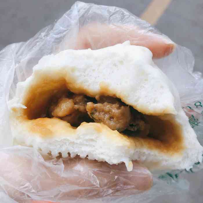 包客里(祥园路店)-"小区大门口的包子店,承担着小区里好多人的.