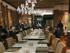 -OPUS+聚全日餐厅(广州增城碧桂园希尔顿逸林酒店)