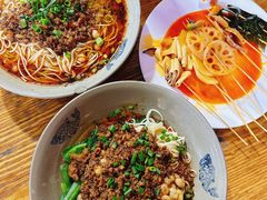 -丁丁猫重庆小面(徐州路店)