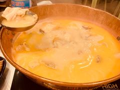 -鲜入围煮花胶鸡海鲜火锅