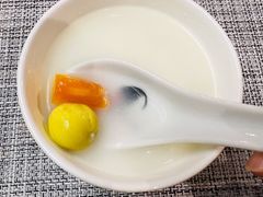 杏仁鸽蛋汤-The COOK·厨餐厅·自助餐(浦东嘉里大酒店)