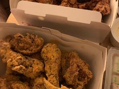 -BHC炸鸡(明洞总店)