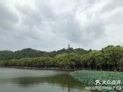 -苏堤停车场