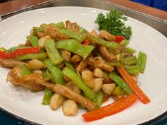 -哈啾嗨·新概念蒙餐(红星新城店)