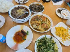 -品鲜村农家菜·阳澄湖大闸蟹(总店)