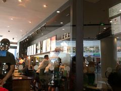 -星巴克臻选(莘庄仲盛店)