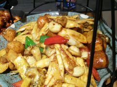 -东来菜馆•手抓海鲜家常菜•海鲜锅贴(鸽子窝店)