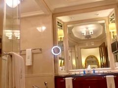 -广州富力丽思卡尔顿酒店