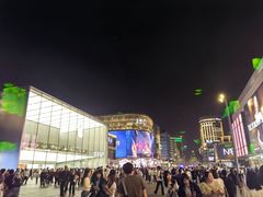 -杭州湖滨银泰in77