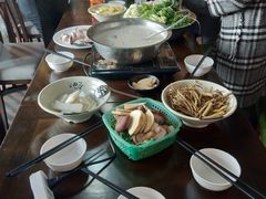 枸杞尖-夏屿湖畔.落日湖景餐厅(普者黑景区店)