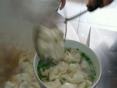 -周震馄饨