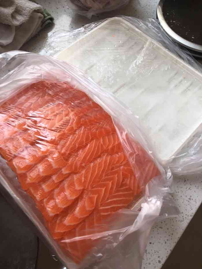 非常美味好吃又新鲜的三文鱼,这家店卖了两年了,老板人也非常好,之前