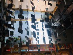 -猫的天空之城概念书店(杭州南宋御街店)