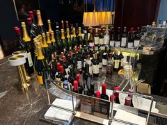 -龙虾酒吧扒房(宁波香格里拉店)