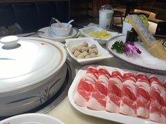 招牌筒骨砂锅-小骨煲金华砂锅(转塘金街美地店)