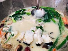 -姚记抚仙湖石锅鱼庄