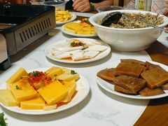 -宏兴烤鱼山庄(宣恩总店)