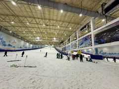 -乔波室内滑雪场