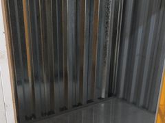 -安东易迷你自助仓储寄存仓库(杨浦店)