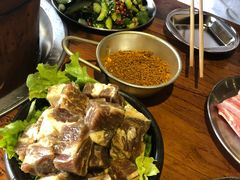 坛子大块肉-原始泥炉烤肉(总店)