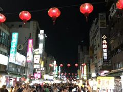 -六合夜市