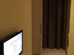 -卡罗酒店(东门晒布地铁站店)