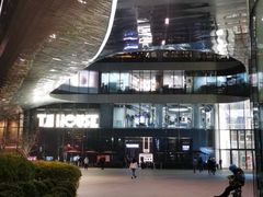 -TZ House音乐现场(来福士中心店)