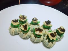 鱼子酱石榴包-甄御•海鲜新青岛菜(麦岛店)