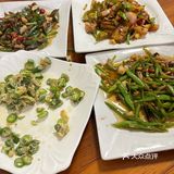 是冒雨也会去吃的！