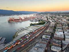 -Top Of Vancouver Revolving Restaurant