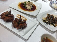 -景月阁空中食府(希尔顿酒店)