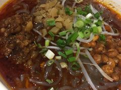 臊子酸辣粉-皇城坝小吃(科华成都王府井购物中心店)
