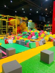 -蹦蹦跳跳(新奥购物中心店)