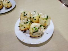 -老西白点心店