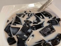 -梧州双钱龟苓膏(丽港航母店)